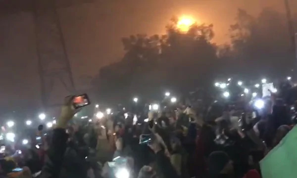 Protesters Usher In New Year At Delhi's Shaheen Bagh With National Anthem