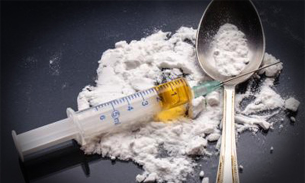 5 Pakistani nationals with heroin worth Rs 175 crore nabbed off Gujarat coast