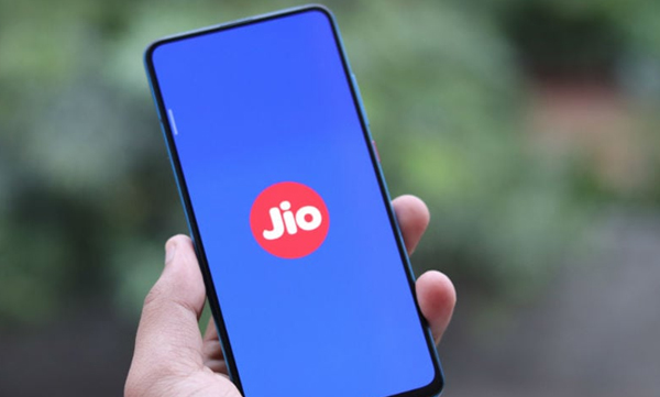 reliance jio launches free voice calls over wifi