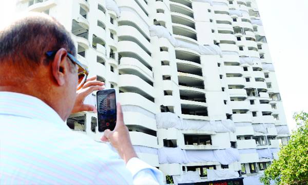 Maradu Flat Demolition