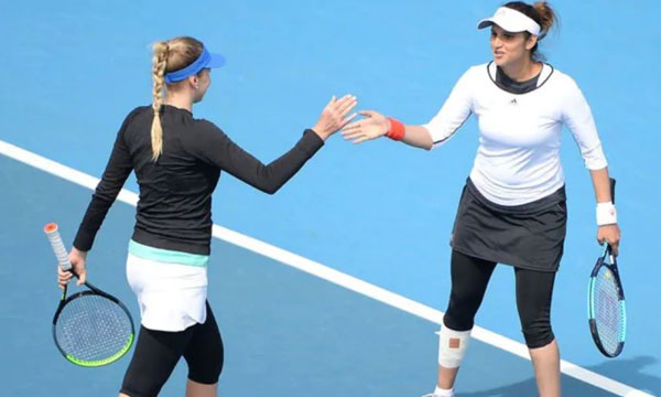 Australian Open 2020: Sania Mirza retires from women's doubles 1st-round match with calf injury