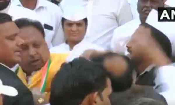 congress members fight during republic day celebration 