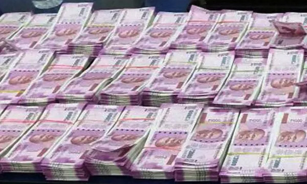 How Mumbai police caught flyer with 'Pakistan-made' Indian notes