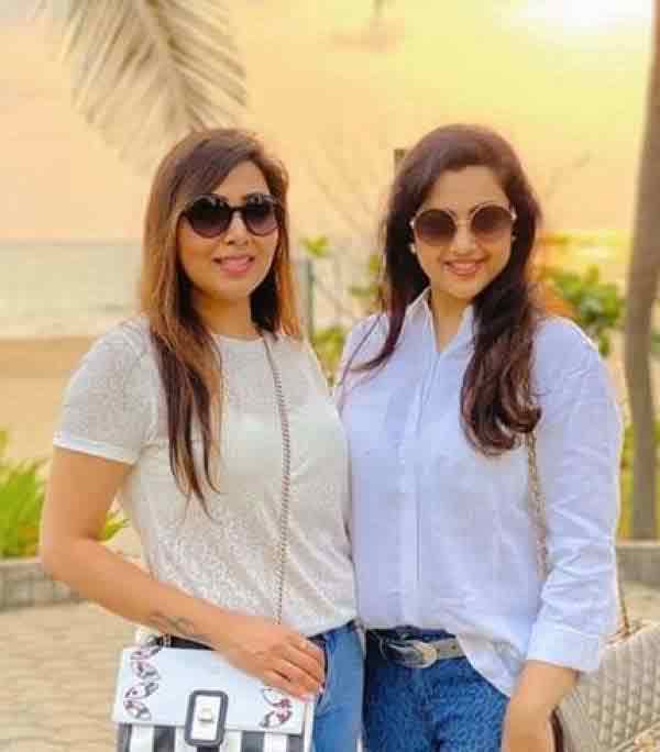 actress meena new look getting viral 