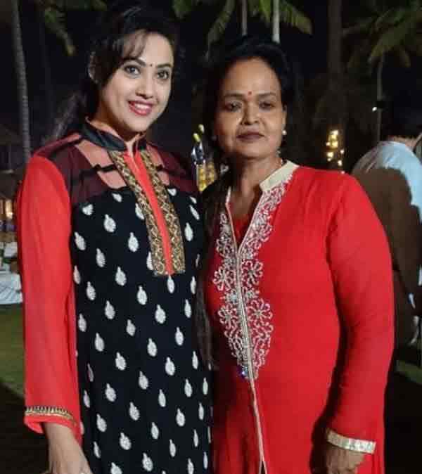 actress meena new look getting viral 