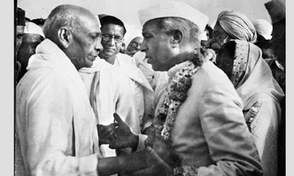 Twitter War Over Nehru Keeping Away Sardar Patel From First Cabinet