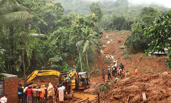 kavalappara 6 lakhs government gives to lost house 