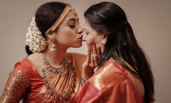 perly maani opens up about her mother