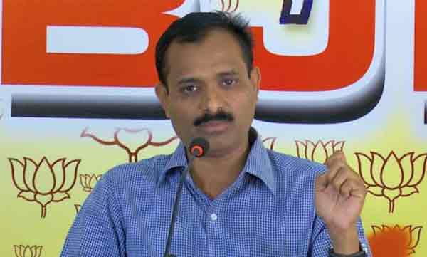 v muraleedharan and v v rajesh in corona isolation 