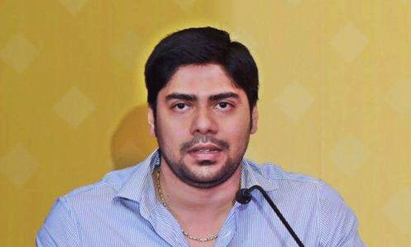 Ernakulam collector censures kochi corporation for delaying community kitchen