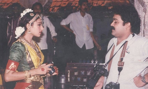 shobana mohanlal rare photo
