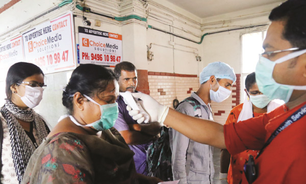 kazargod and pathanathitta in 10 corona hotspot list