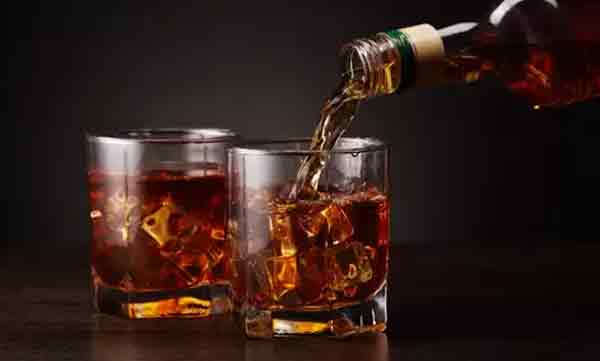 liquior sale police arrest in thiruvalla 