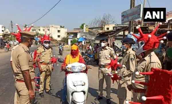 police wear corona virus dress for awarness 