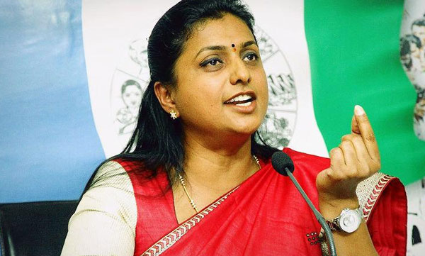 ലോക്ക് ഡൗണ്‍ ലംഘനം : എംഎല്‍എയും നടിയുമായ റോജയ്ക്ക് പുഷ്പവൃഷ്ടിയോടെ സ്വീകരണം 