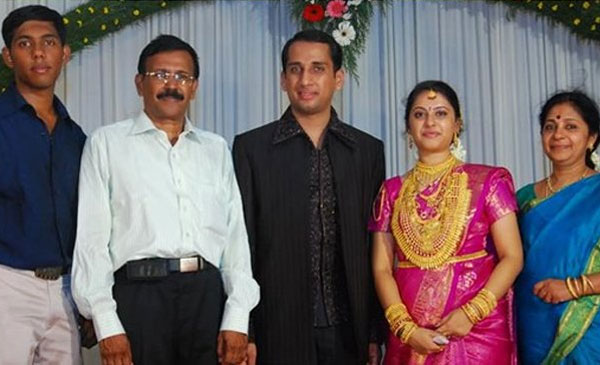 uppum mulk fame rohini rahul shares wedding photos 