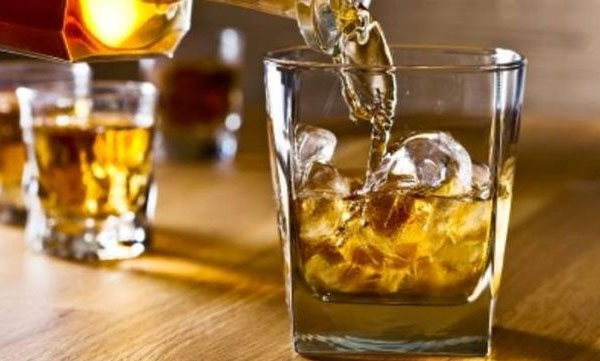 liquior shop will opens in karnataka assam and delhi 