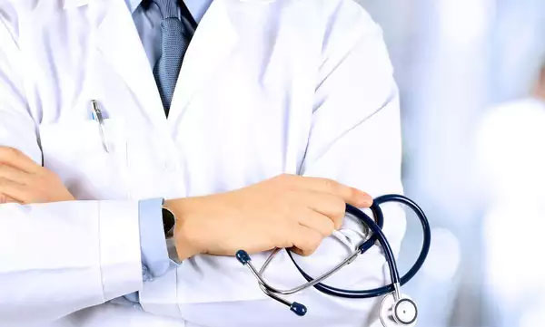 doctor sexually assulted patient police case 