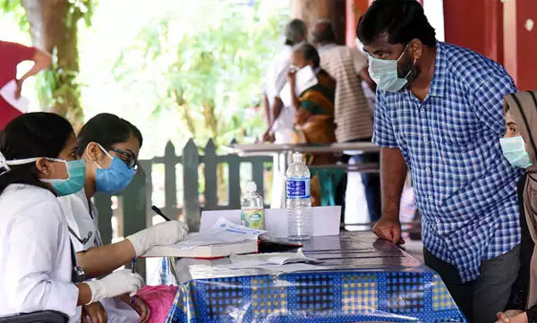 three new covid patient cured discharged from hospital 