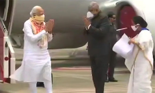 Karnataka Congress slams PM Modi's Bengal visit