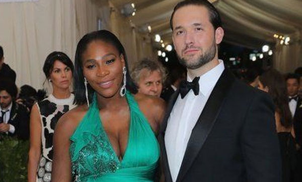 Reddit co-founder leaves board, urges black replacement