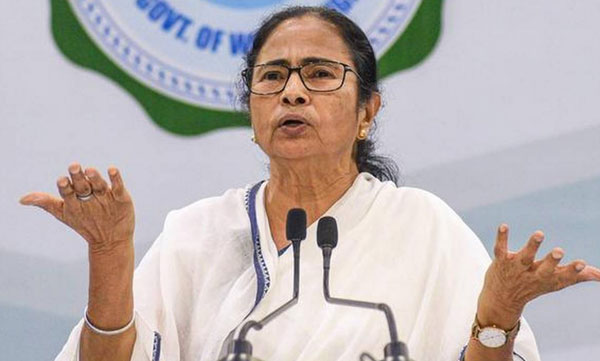 mamatha banerjee offers government job and 5 laksh for the family two martyered 