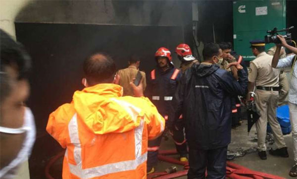 fire broke out in jwellery in kozhikode 