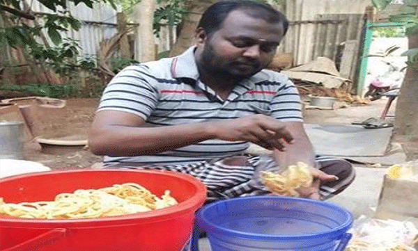 engineering professor selling murukku after losing his job