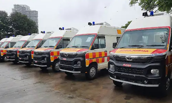 tata-motors-donates-20-winger-ambulance-to-maharashtra-bmc-