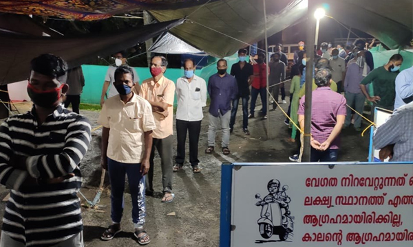 covid in bengaluru ; malaylees moving to kerala