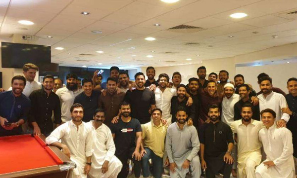 covid protocol violation pak crickteres eid celebration 