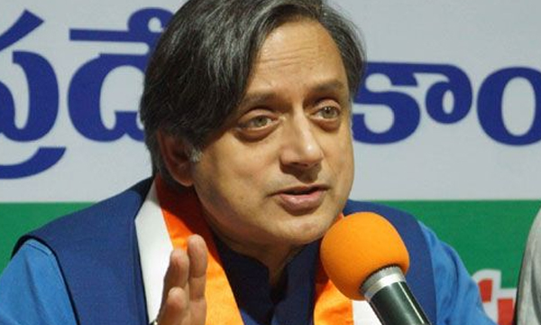 shashi tharoor criticized for new congrass president