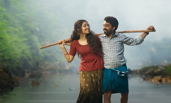 maniyarayile ashokan movie song released