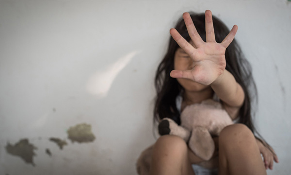 minor girl molesting fathers friend got arrested 