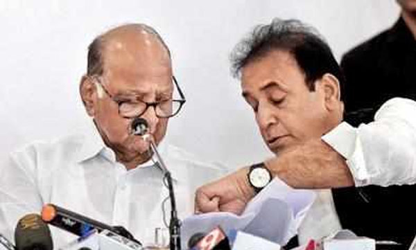 Sharad Pawar and Maharashtra Home Minister Anil Deshmukh receive threat calls