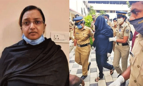 selfie with swapna suresh , police officials got strict warning 