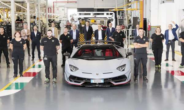 lamborghini-has-made-its-10000th-aventador