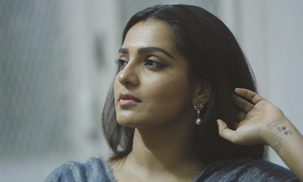 parvathy thiruvoth facebook post 