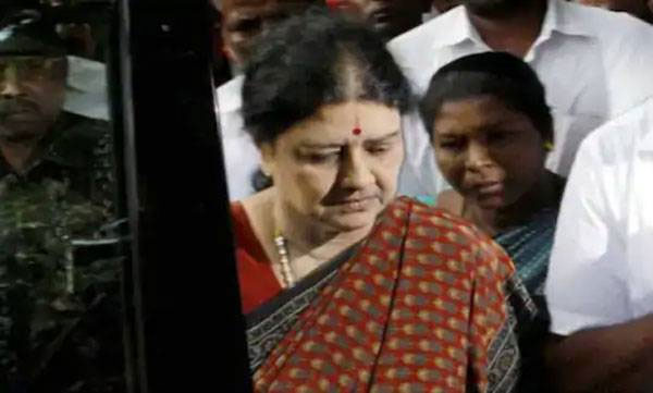 aiadmk and sasikala hold talk
