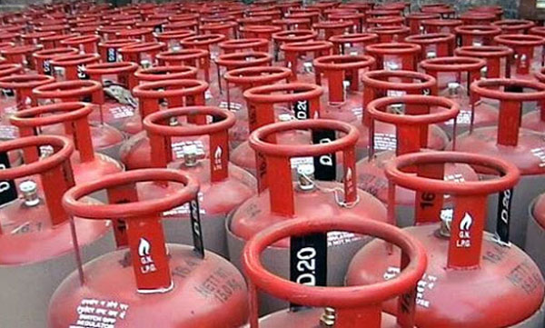 unfilled gas cylinder supplied to customer 