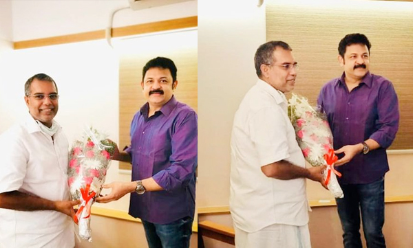 krishnakumar shared photo with ap abdullakutty
