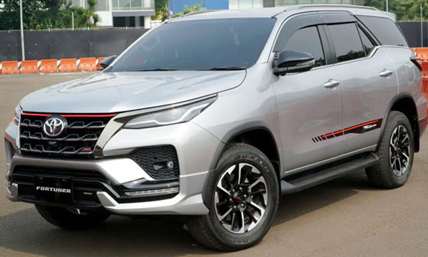 Toyota revealed 2021 Fortuner trd sportivo face lift