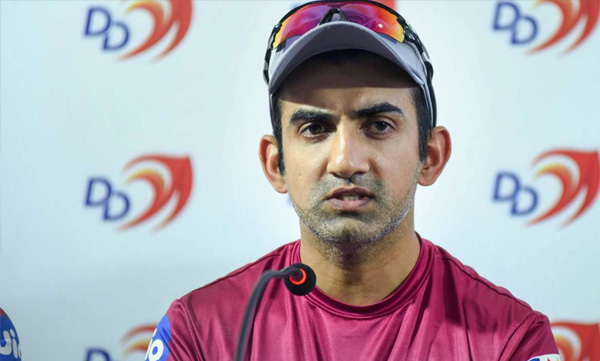 goutham gambir against dinesh karthik