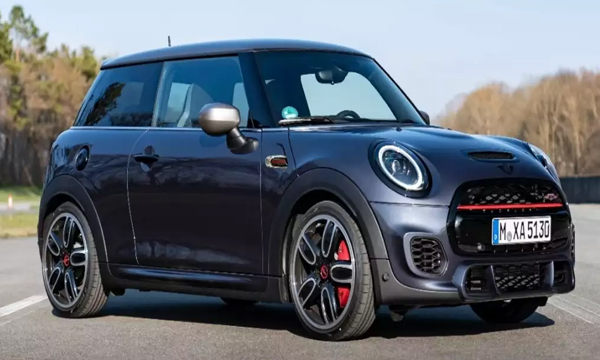 mini-jcw-gp-inspired-edition-launched-in-india