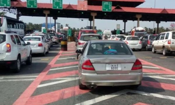 paliyekera toll 11 employes confirmed with covid 