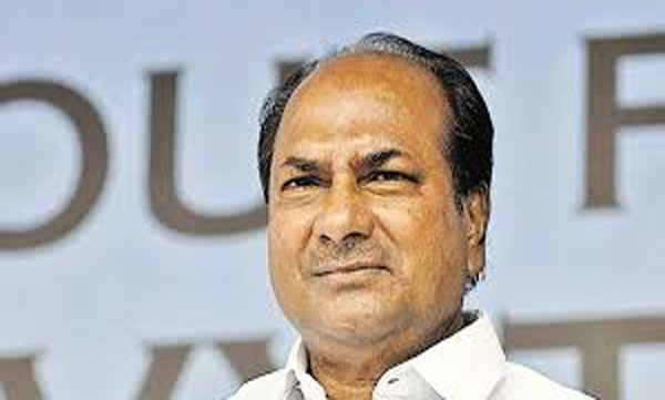 congress leader A.k Antony teste covid positive