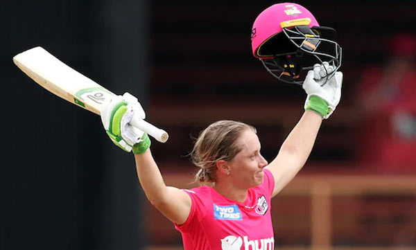 Mitchell Starc Applauds As Wife Alyssa Healy Smashes 48-Ball Century