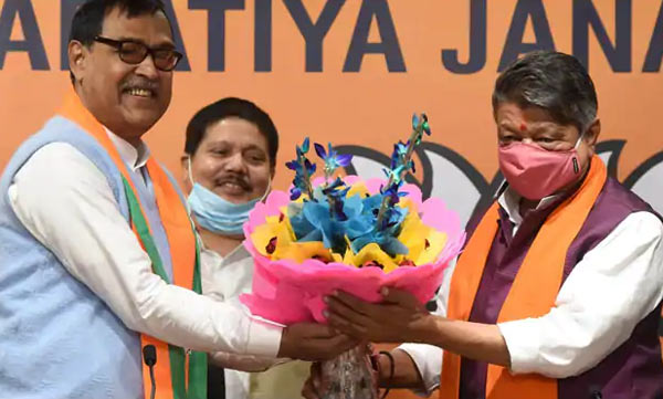 Trinamool MLA Mihir Goswami Joins BJP Hours After Announcing Resignation