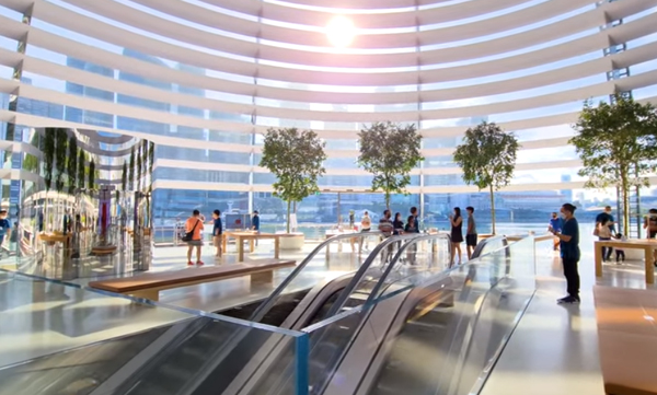 Apple floating store in Singapor