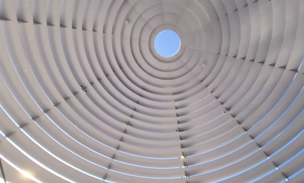 Apple floating store in Singapor